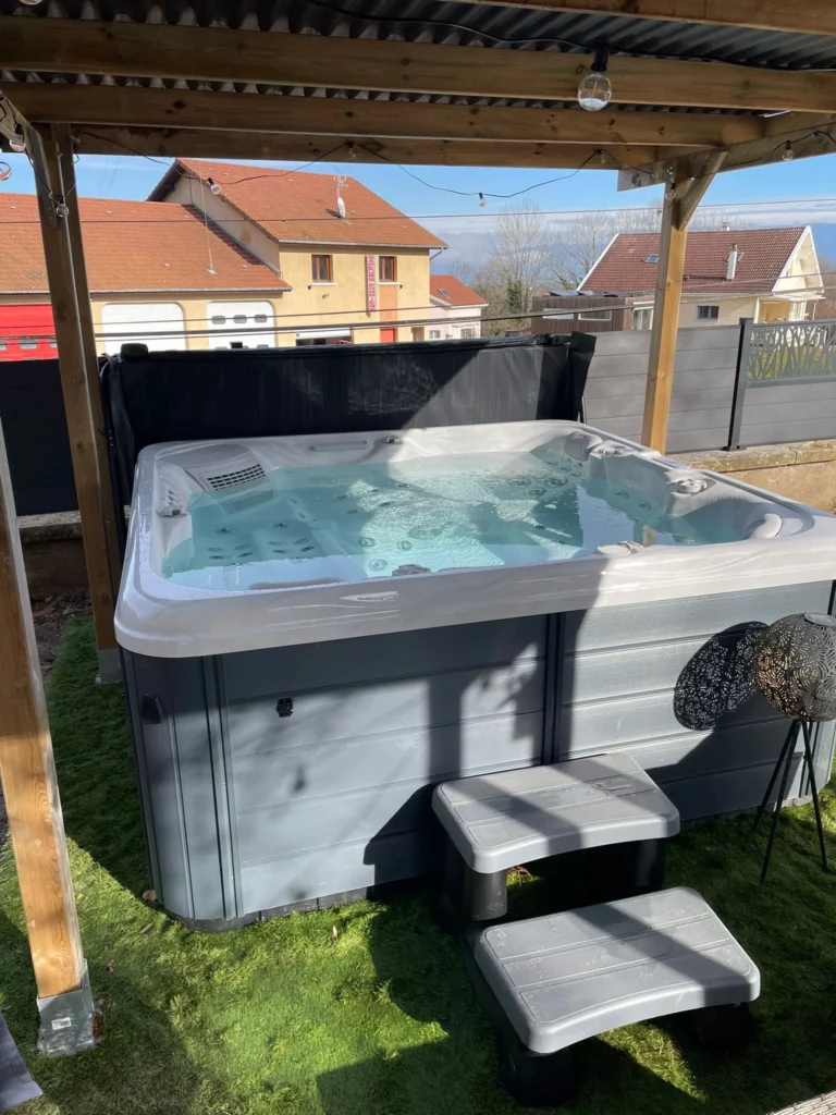 spa privatif Isère, cadre intimiste et chaleureux